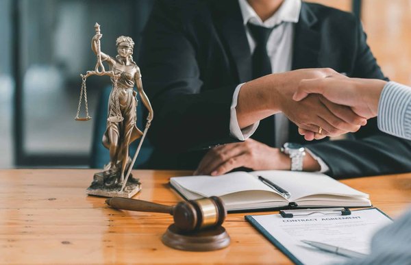 Comment trouver un avocat fiscaliste à Paris ?